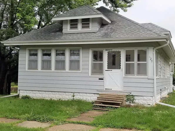 129 Moir St, Waterloo, IA 50701
