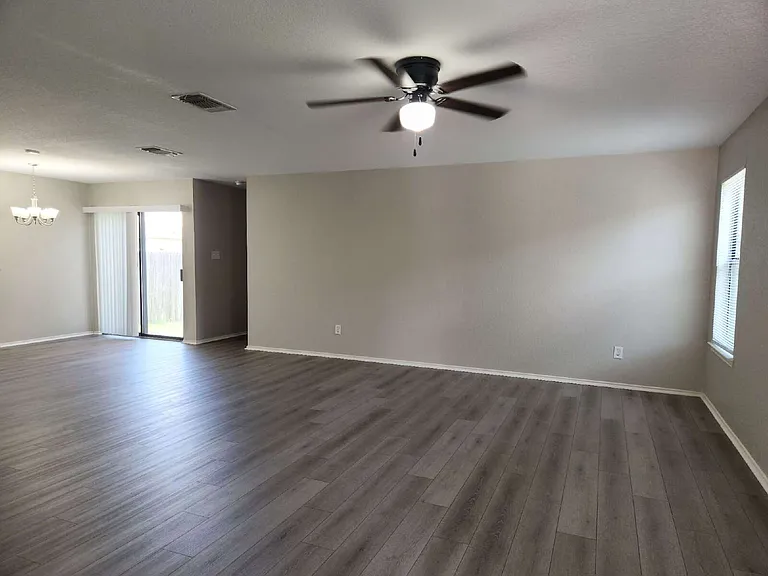 5709 Ping Way — Photo 4