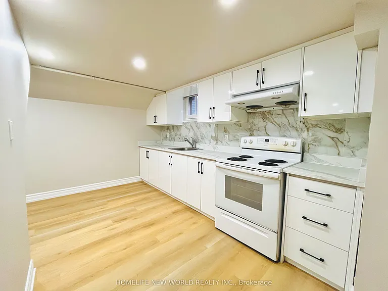 298 Empress Ave #BASEMENT — Photo 4