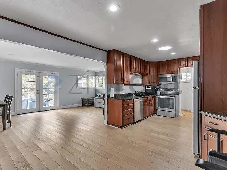 626 Foothill Dr — Photo 7