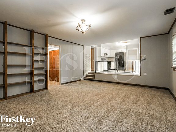 3rd image of 8341 Rodney Dr