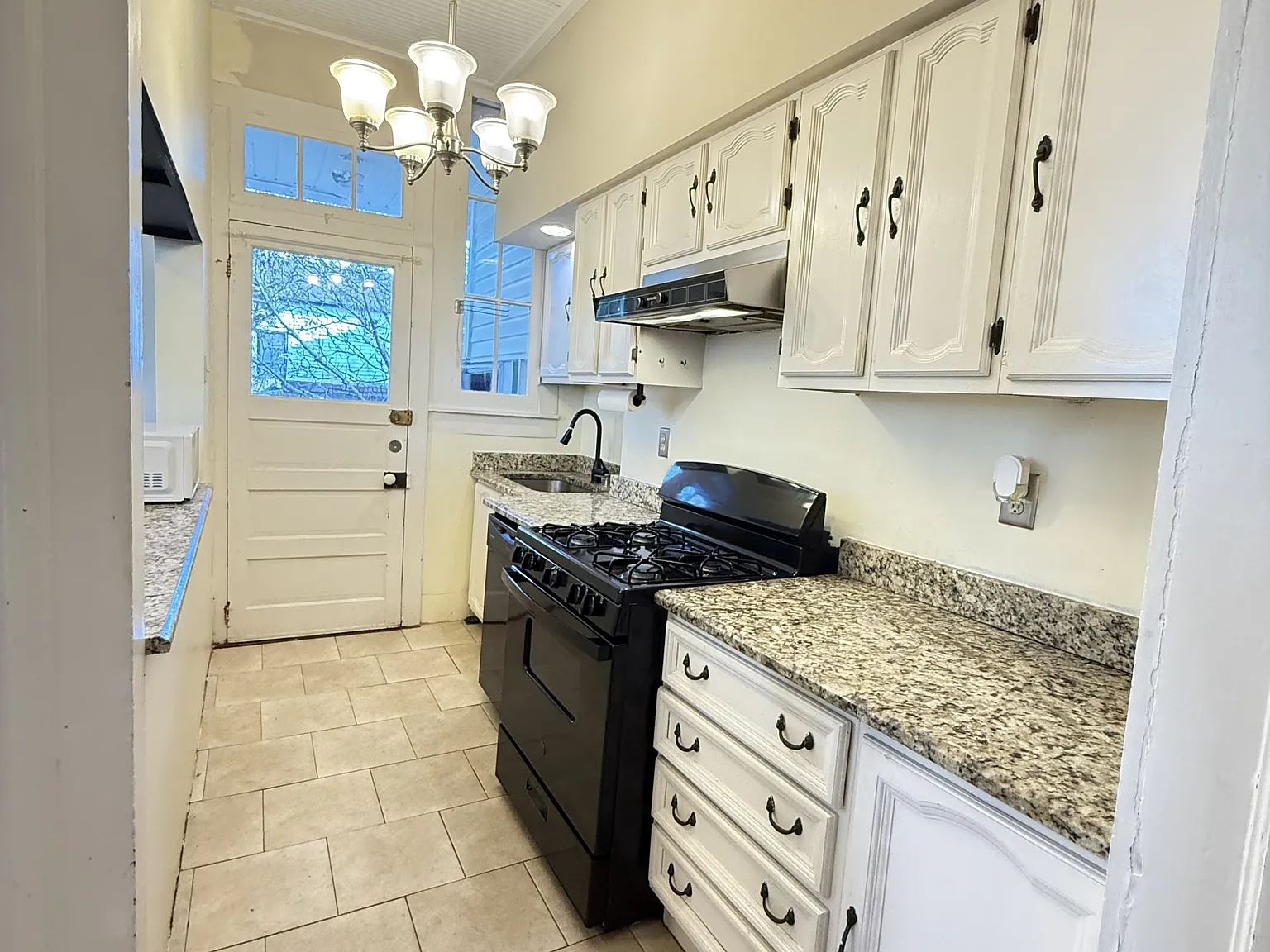 1135 Fern Street - B Rear — Photo 2