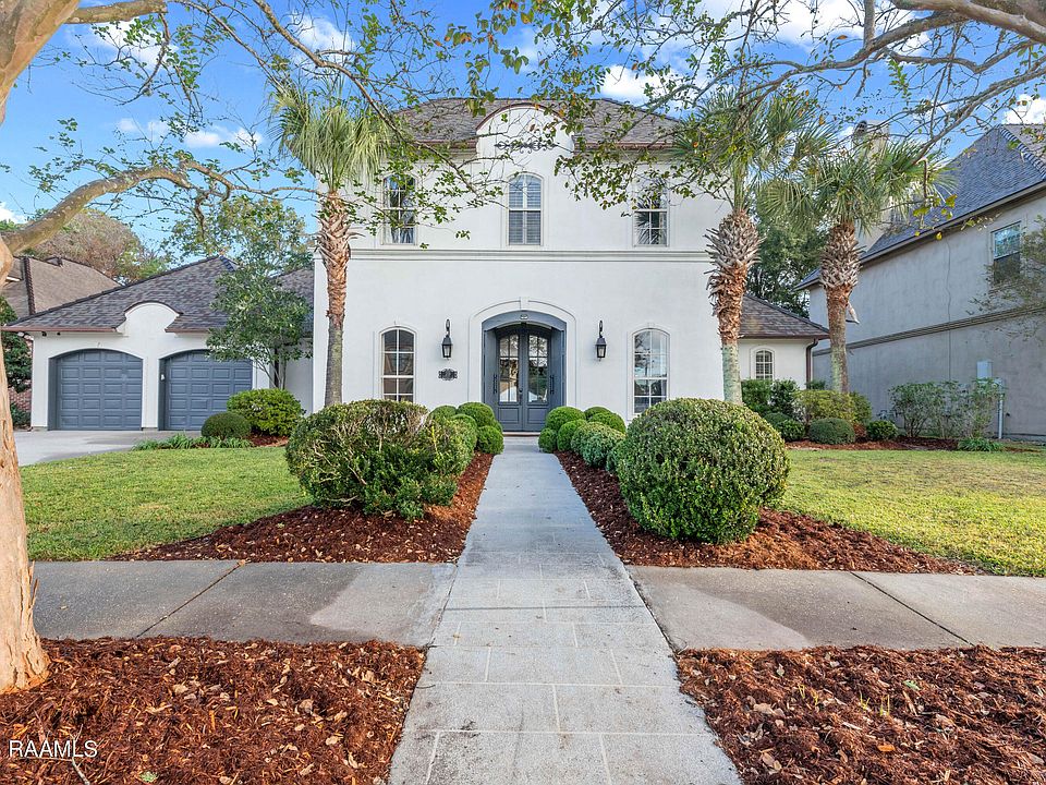 1st image of 205 Woodbridge Dr