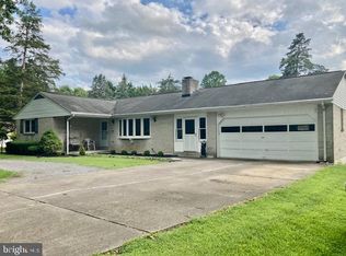 1042 Locust Grove Rd, Middletown, PA 17057