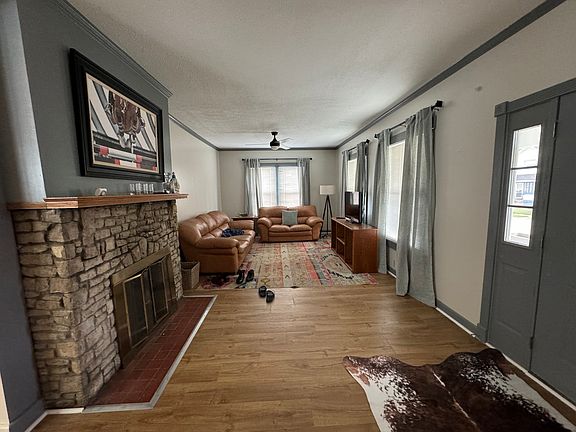 5th image of 529 W Whitney Ave
