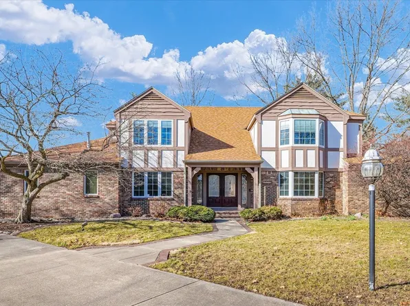 1316 Broadmoor Dr, Champaign, IL 61821