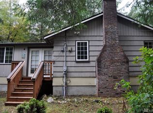 910 E Trails End Dr, Belfair, WA 98528
