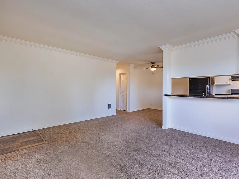 Elan Quail Pointe Apartment Homes — Photo 17