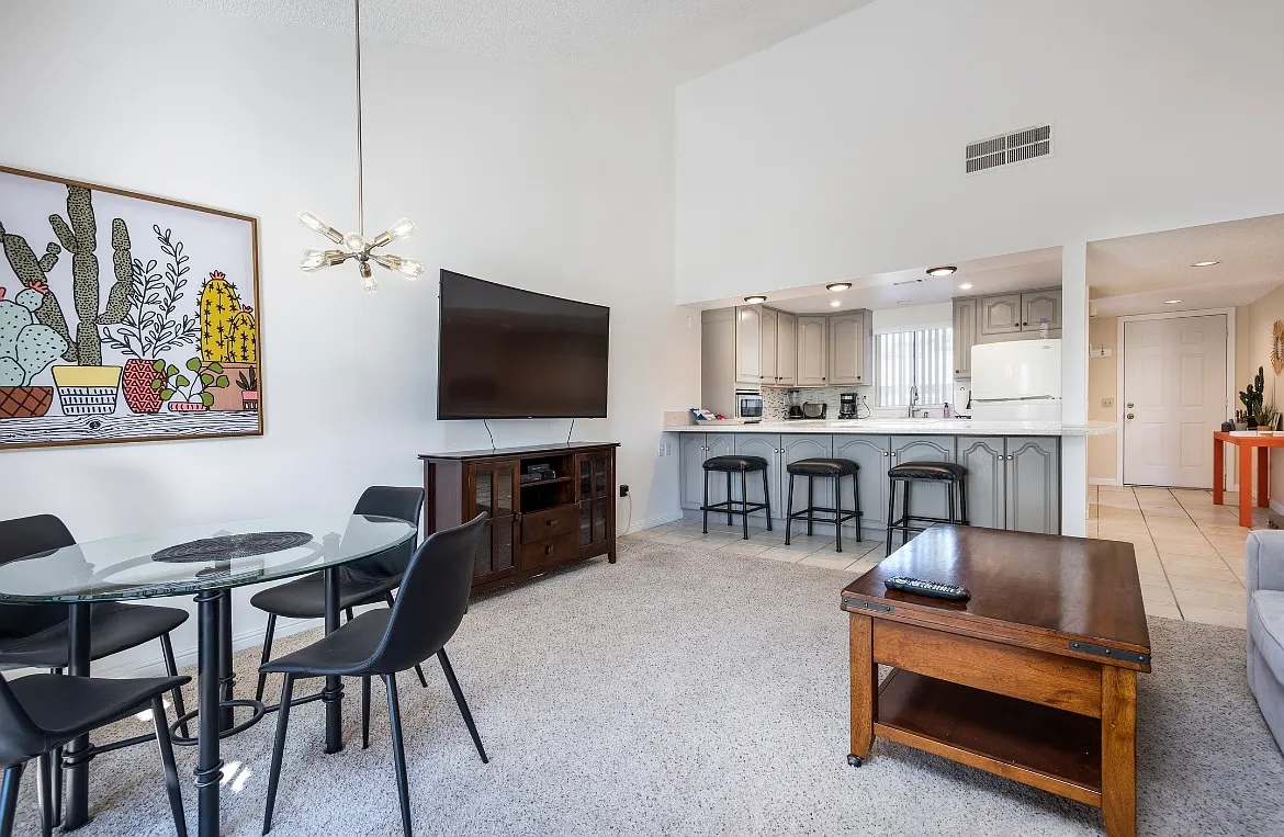 77271 Olympic Way — Photo 4