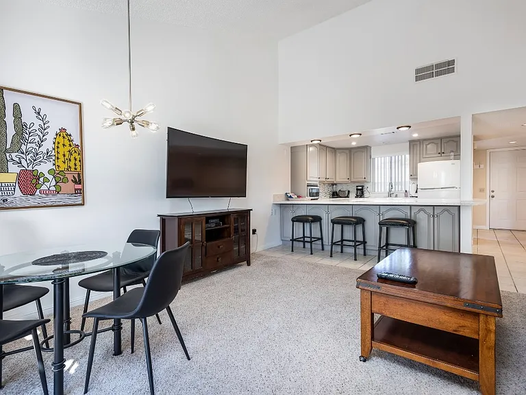 77271 Olympic Way — Photo 4
