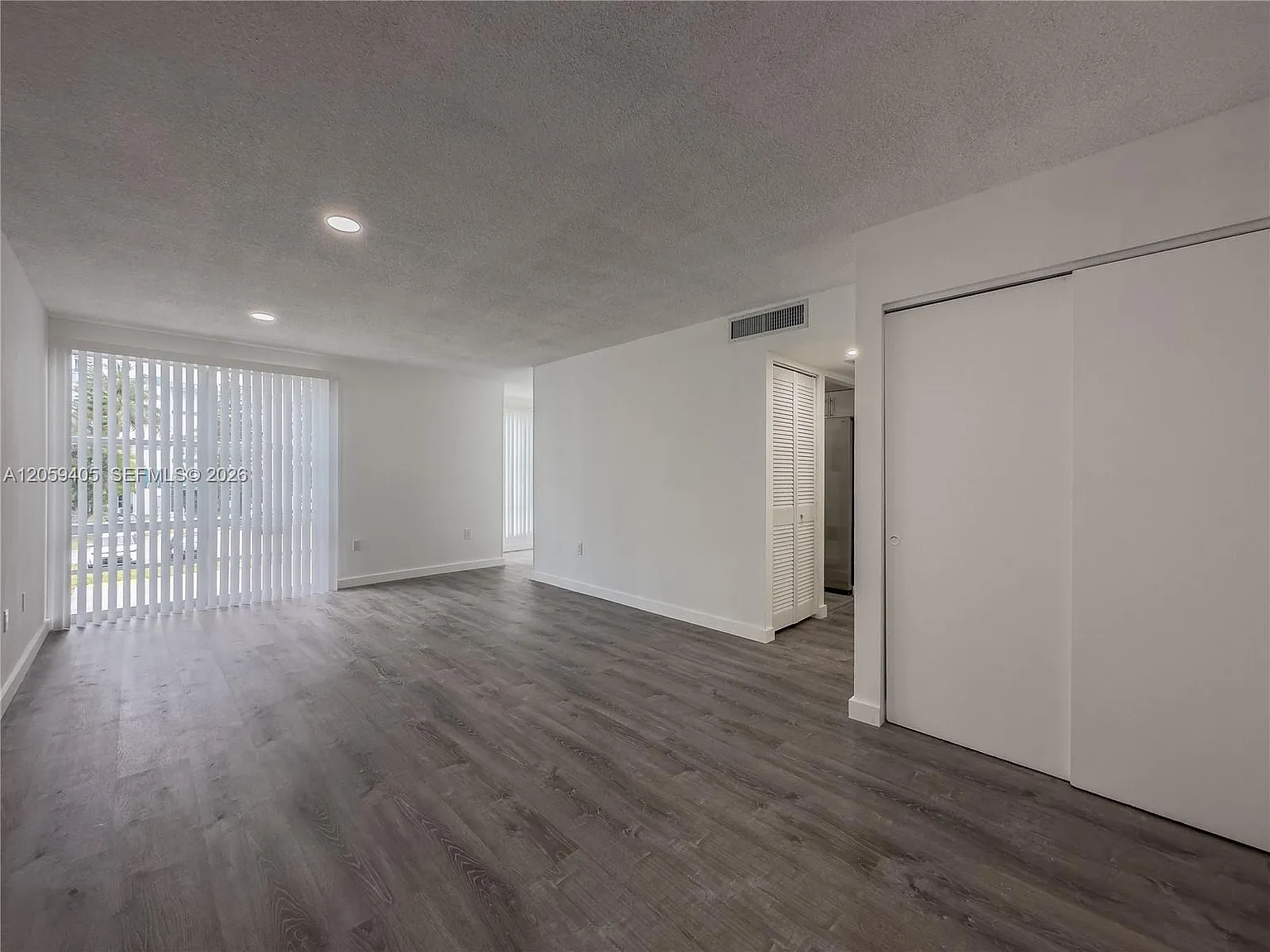 Avila Condo — Photo 4