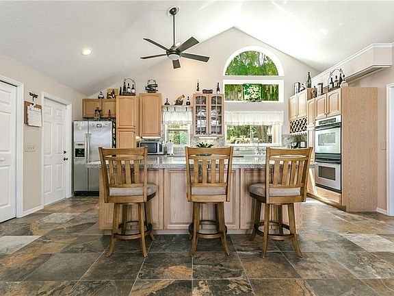 4th image of 401 Timbercreek Dr N