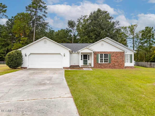 220 Remington Drive, Midway Park, NC 28544