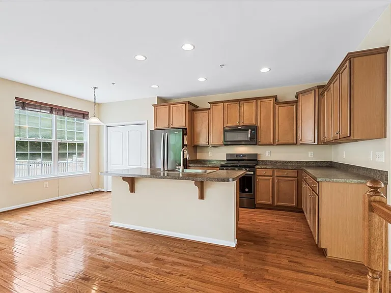 5053 Wesley Sq #1 — Photo 4
