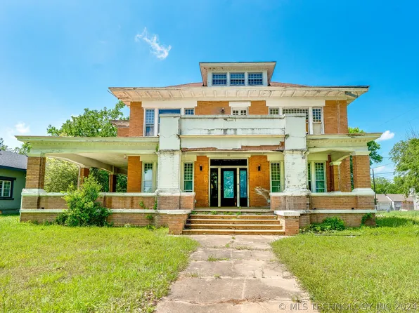 911 S Broadway Ave, Ada, OK 74820