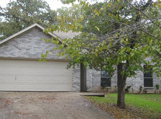 529 Inwood Rd, Azle, TX 76020