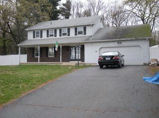 87 Wyllys St, Manchester, CT 06040