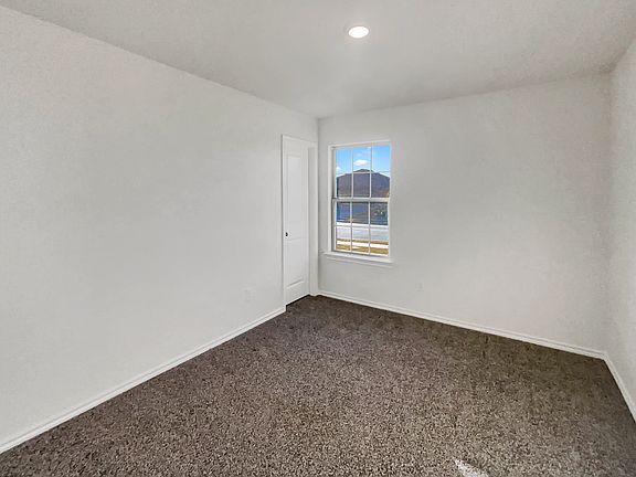 5th image of 1319 Lowhill Dr #0