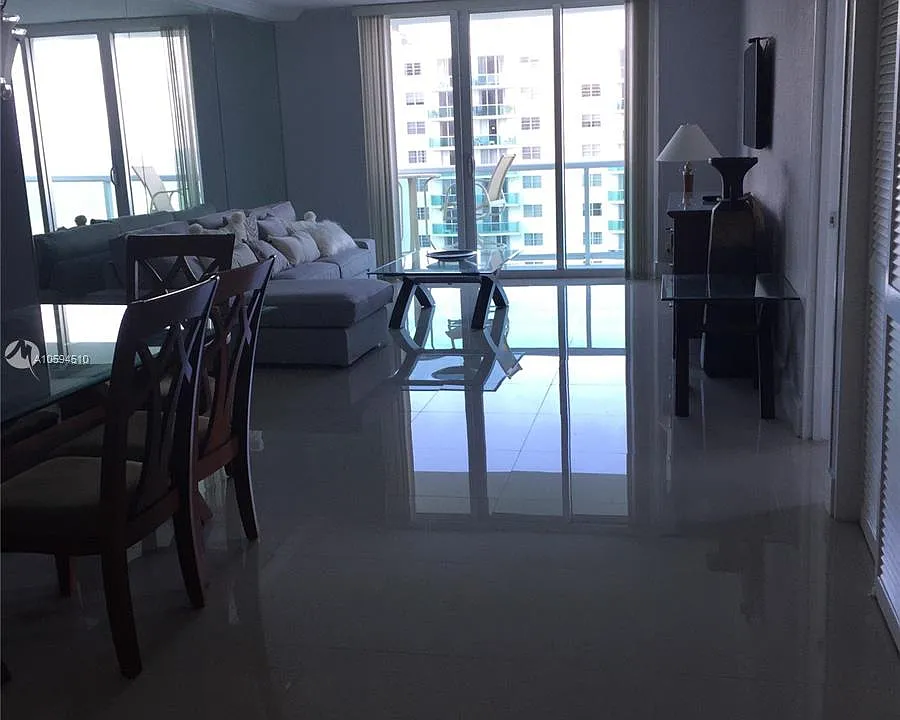 3901 S Ocean Dr #14E