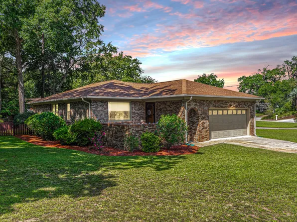 1065 N Shem Dr, Mount Pleasant, SC 29464