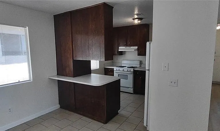 3890 N Lugo Ave — Photo 7