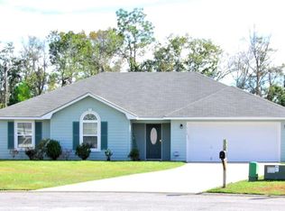 112 Cedar Circle Dr, Kingsland, GA 31548