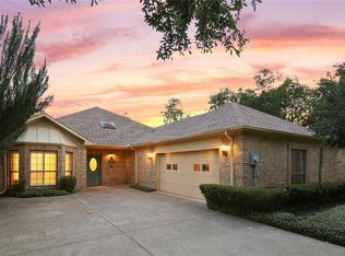 9102 Cochran Heights Dr, Dallas, TX 75220