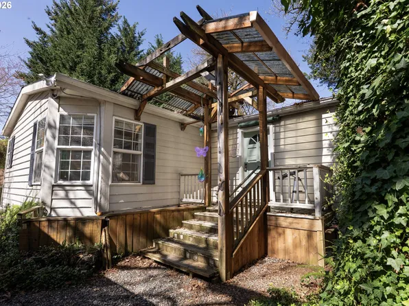 17720 Tupper Rd, Sandy, OR 97055