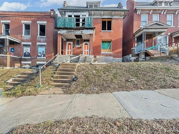 5943 Page Blvd, Saint Louis, MO 63112