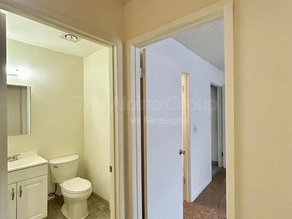 13341 SW 17th St, Beaverton, OR 97008