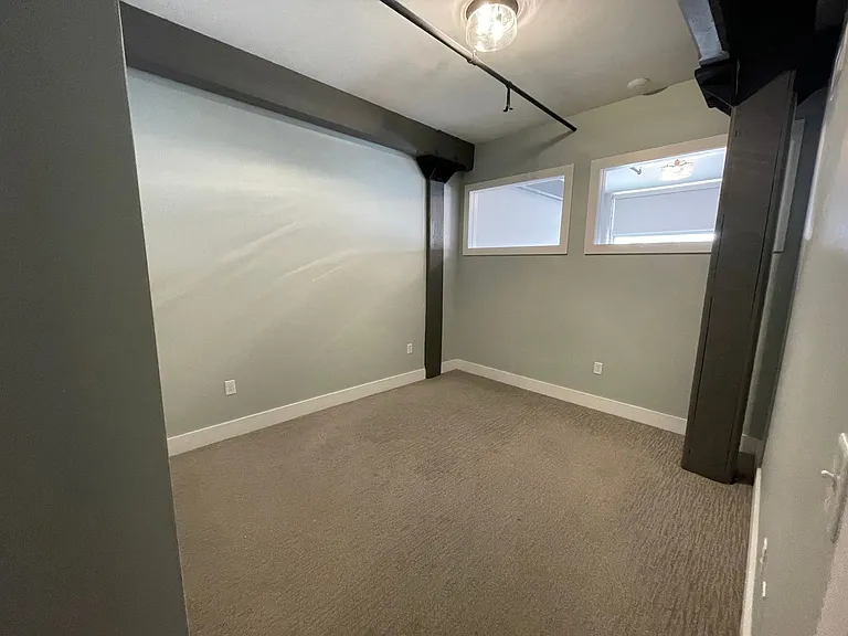 Oak Knitting Mill Apartments Franklin Square Available — Photo 13