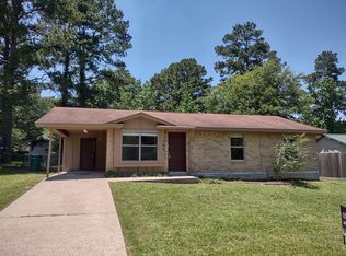 102 Libby Cir, Willis, TX 77378