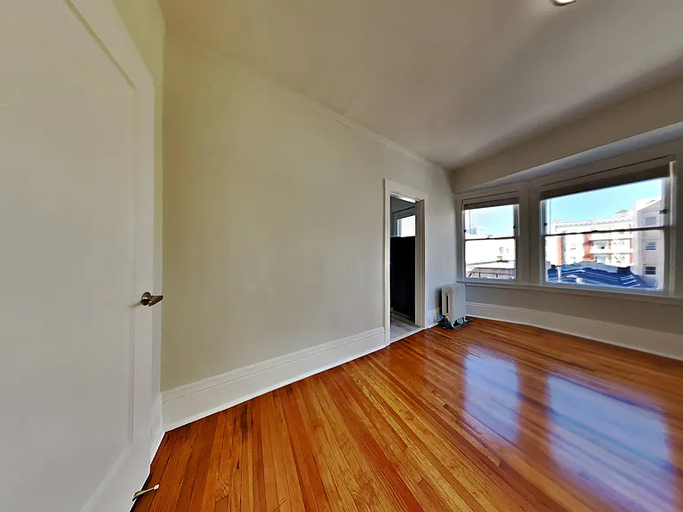 954 Geary St — Photo 5