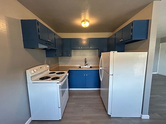 3rd image of 21 Thomas Ave APT 6