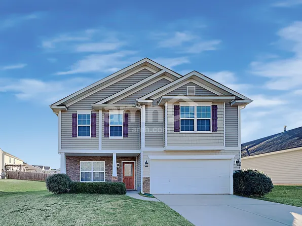 2848 Tall Oaks Dr, Dallas, NC 28034