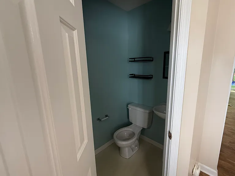 22570 Lower Kells Ln — Photo 7