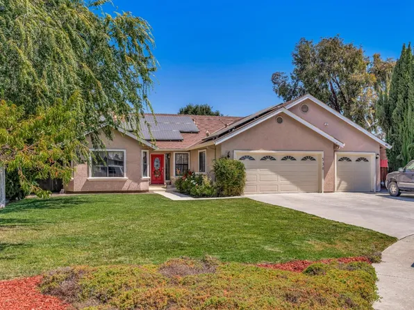 530 Lemos Ct, Hollister, CA 95023