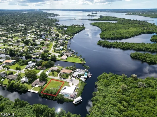 354 Morse Plz, Fort Myers, FL 33905