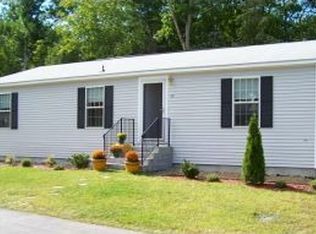 12 Sparrow Dr, Barrington, NH 03825