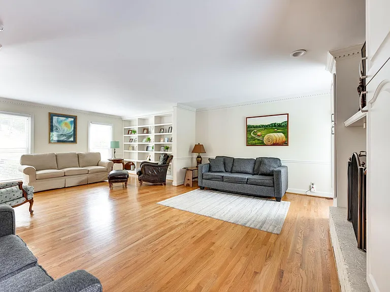 4625 Mountain View Dr — Photo 9