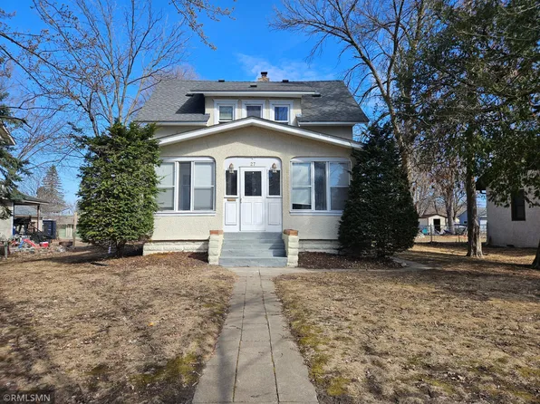 27 Oak St, Farmington, MN 55024