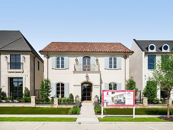 2nd image of 1824 Riviera Ln