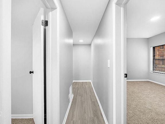5th image of 5015 S Champlain Ave #5021-1