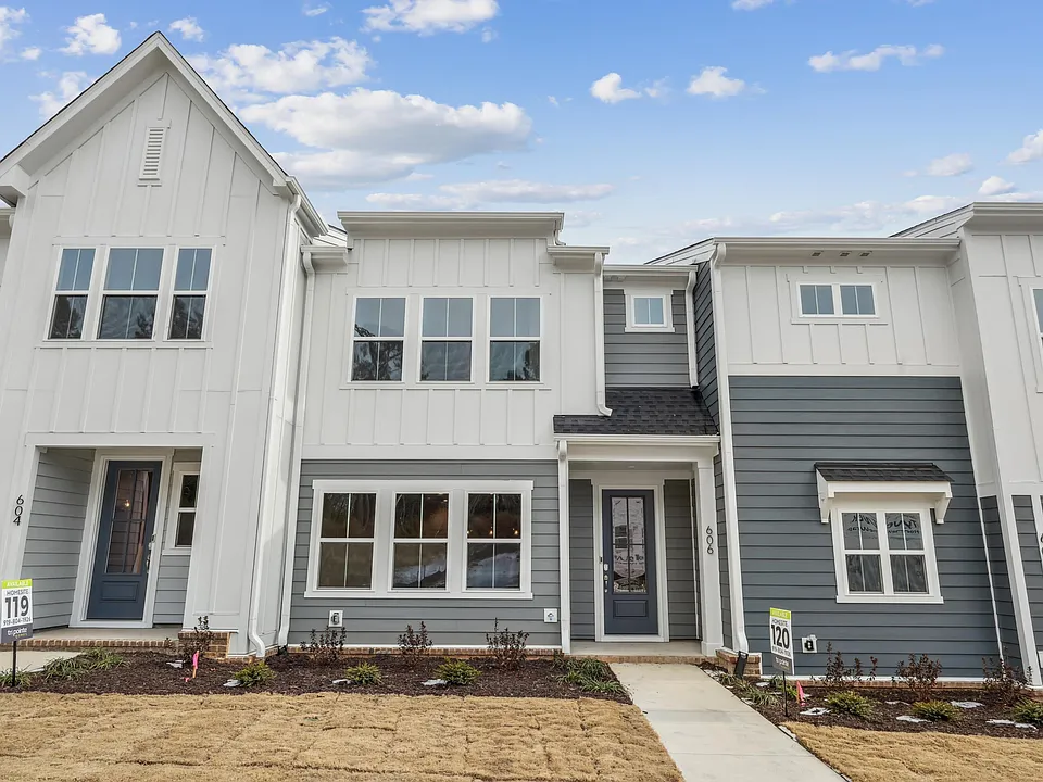 606 Brackenberry Aly