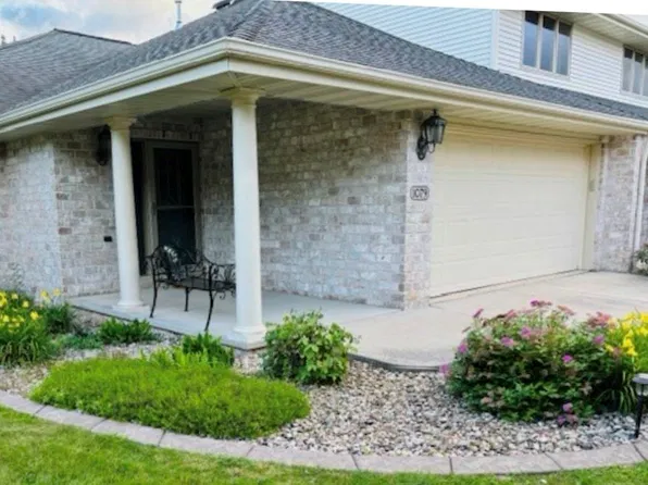 1079 Coronado Ct, Oneida, WI 54155