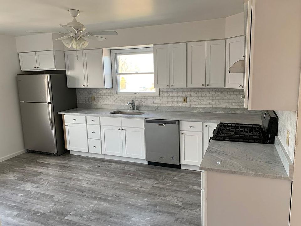 1st image of 209 Park Ave #2