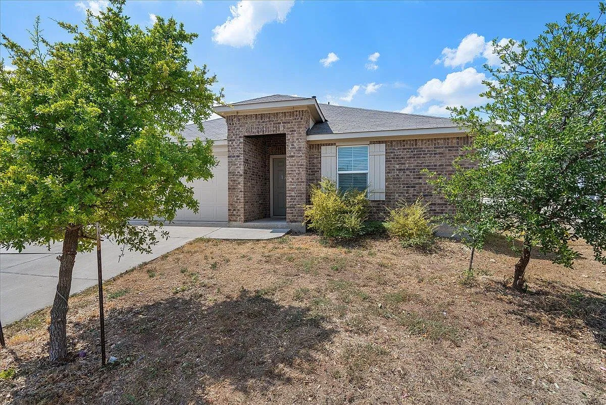 3 bed, 2.0 bath, 1464 sqft, $1,850 — Photo 4