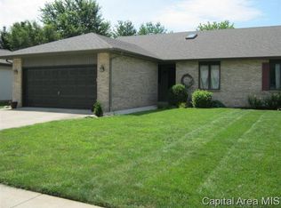 3100 Cascade Dr, Springfield, IL 62704