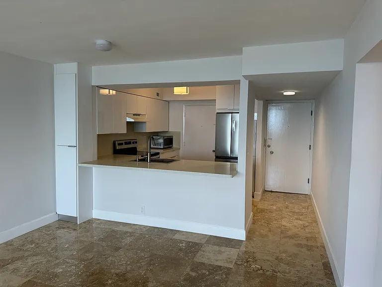5 Island Ave #15K — Photo 16