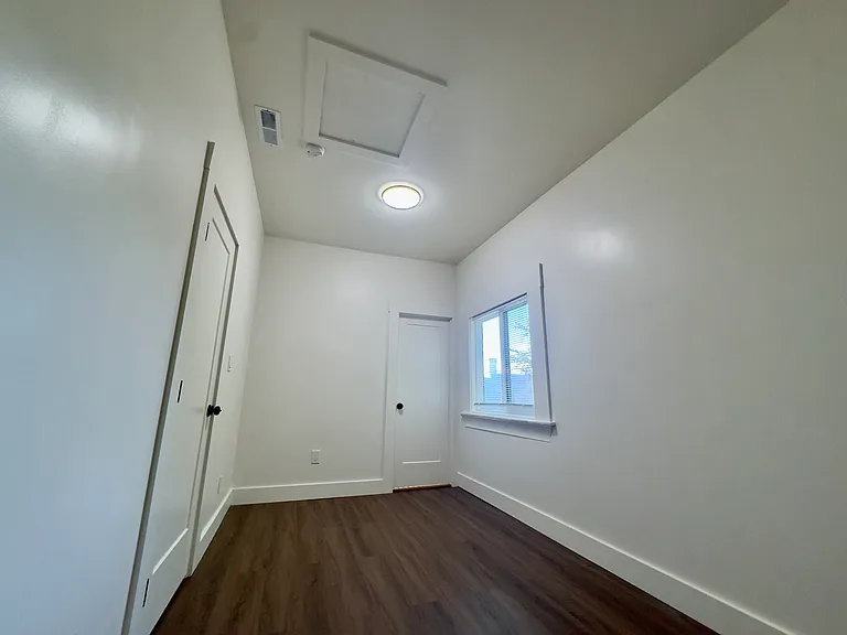 1303 Adeline St — Photo 40